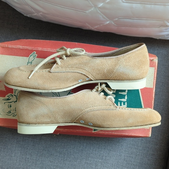 Genuine Vintage Bowling Belles by Gotham Shoes - Picture 6 of 7